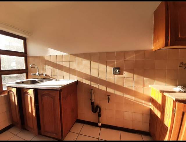 2 BEDROOM APARTMENT FOR SALE IN EMPANGENI CENTRAL